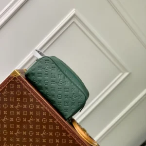 Louis Vuitton Dopp Kit - LCP042