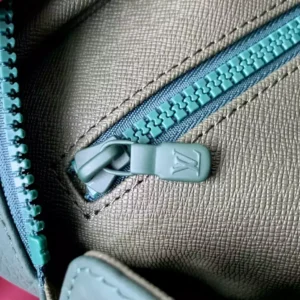 Louis Vuitton Dopp Kit - LCP042