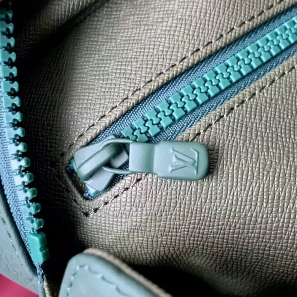 Louis Vuitton Dopp Kit - LCP042