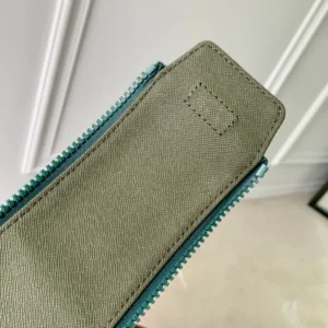 Louis Vuitton Dopp Kit - LCP042