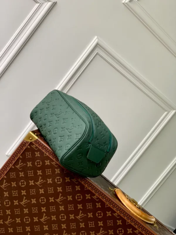 Louis Vuitton Dopp Kit - LCP042