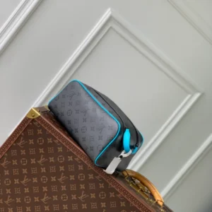 Louis Vuitton Dopp Kit - LCP043