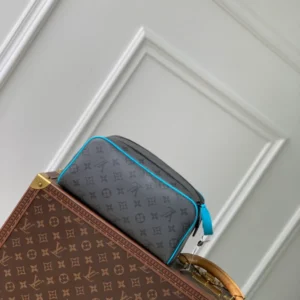 Louis Vuitton Dopp Kit - LCP043