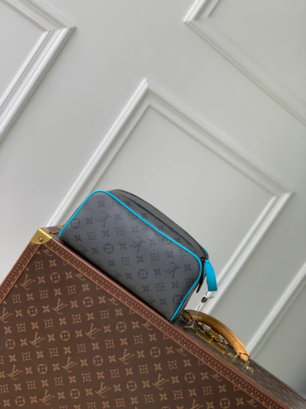 Louis Vuitton Dopp Kit - LCP043
