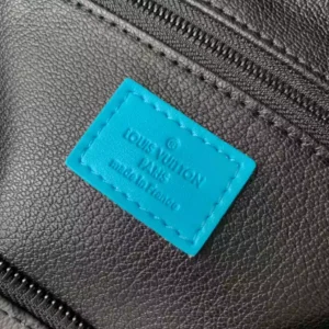 Louis Vuitton Dopp Kit - LCP043