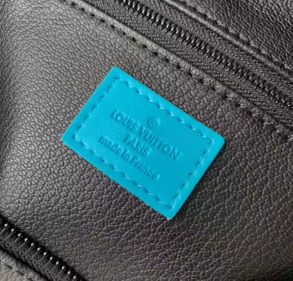 Louis Vuitton Dopp Kit - LCP043