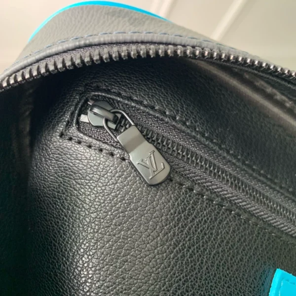 Louis Vuitton Dopp Kit - LCP043