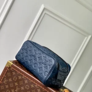 Louis Vuitton Dopp Kit Navy Blue - LCP034