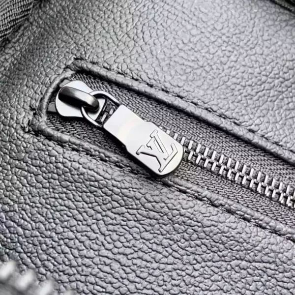 Louis Vuitton Dopp Kit Navy Blue - LCP034