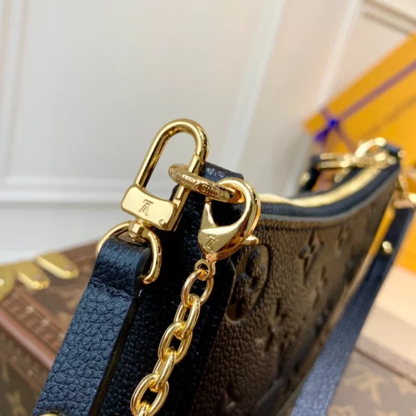 Louis Vuitton Easy Pouch On Strap - LH99