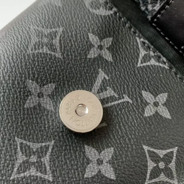 Louis Vuitton Envelope Pouchs - LCP054