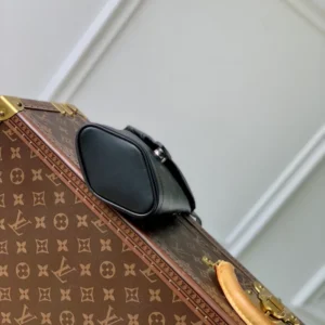 Louis Vuitton Envelope Pouchs - LCP054