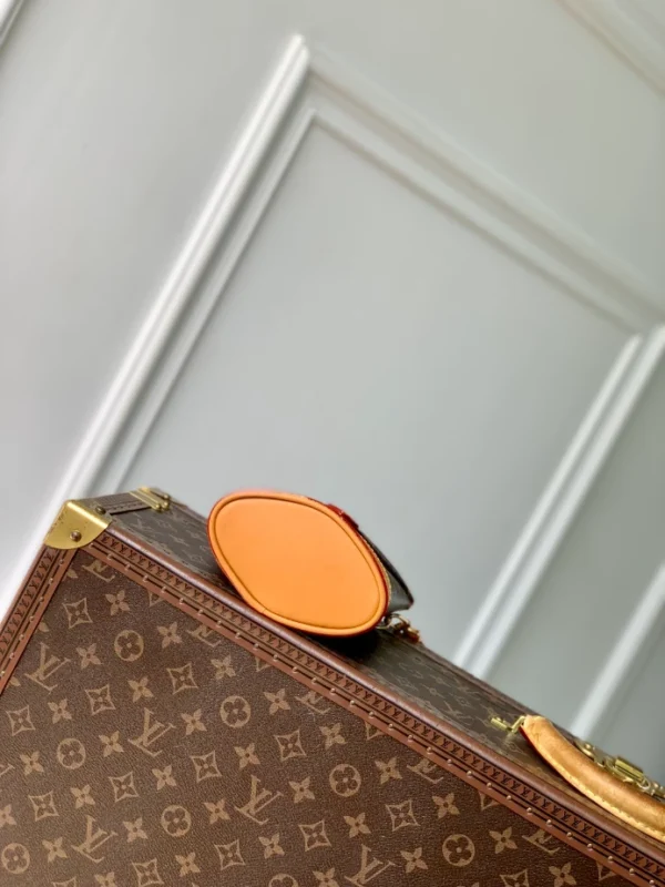 Louis Vuitton Envelope Pouchs - LCP055
