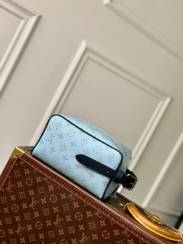 Louis Vuitton Locker Dopp Kit - LCP030