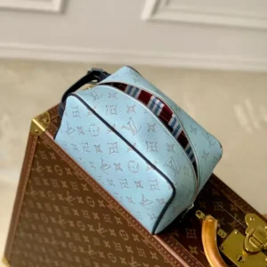 Louis Vuitton Locker Dopp Kit - LCP030