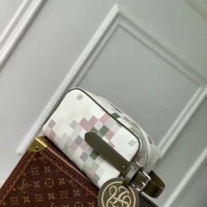 Louis Vuitton Locker Dopp Kit - LCP045