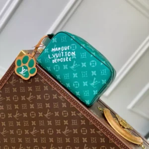 Louis Vuitton Locker Dopp Kit - LCP047