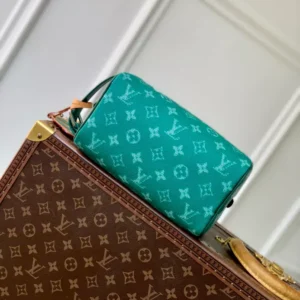 Louis Vuitton Locker Dopp Kit - LCP047