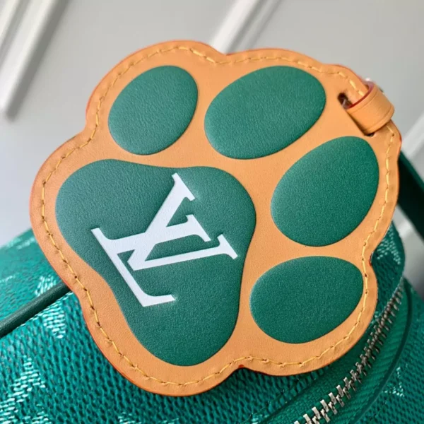 Louis Vuitton Locker Dopp Kit - LCP047