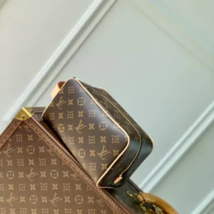Louis Vuitton Locker Dopp Kit - LCP048