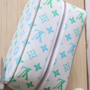 Louis Vuitton Locker Dopp Kit - LCP049