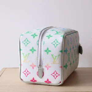 Louis Vuitton Locker Dopp Kit - LCP049