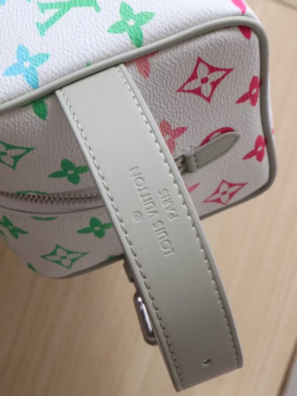 Louis Vuitton Locker Dopp Kit - LCP049