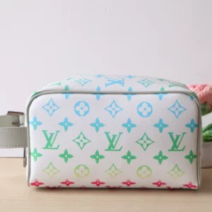 Louis Vuitton Locker Dopp Kit - LCP049