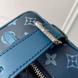 Louis Vuitton Locker Dopp Kit - LCP050