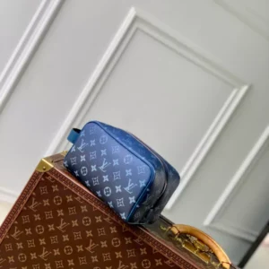 Louis Vuitton Locker Dopp Kit - LCP050
