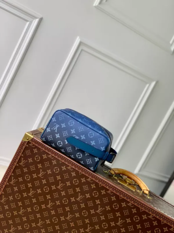 Louis Vuitton Locker Dopp Kit - LCP050