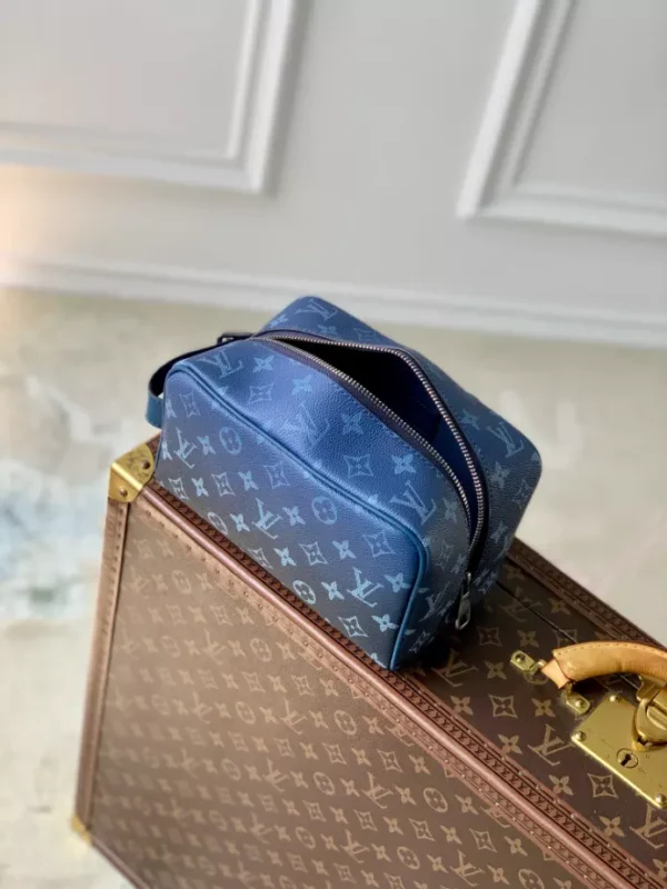 Louis Vuitton Locker Dopp Kit - LCP050