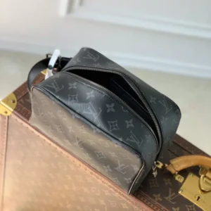 Louis Vuitton Locker Dopp Kit - LCP051
