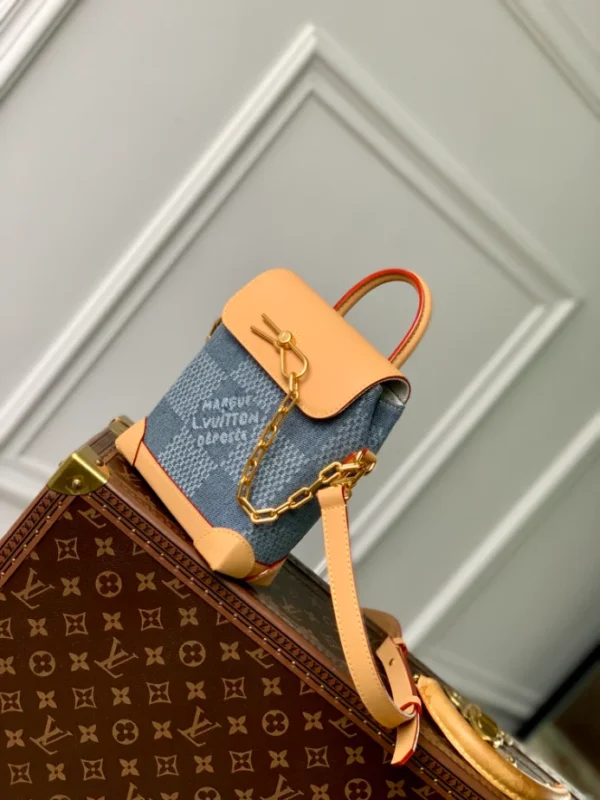 Louis Vuitton Nano Steamer - LMB01