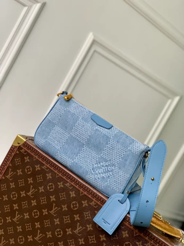 Louis Vuitton Pochette Accessoire XL Denim Blue - LMB04
