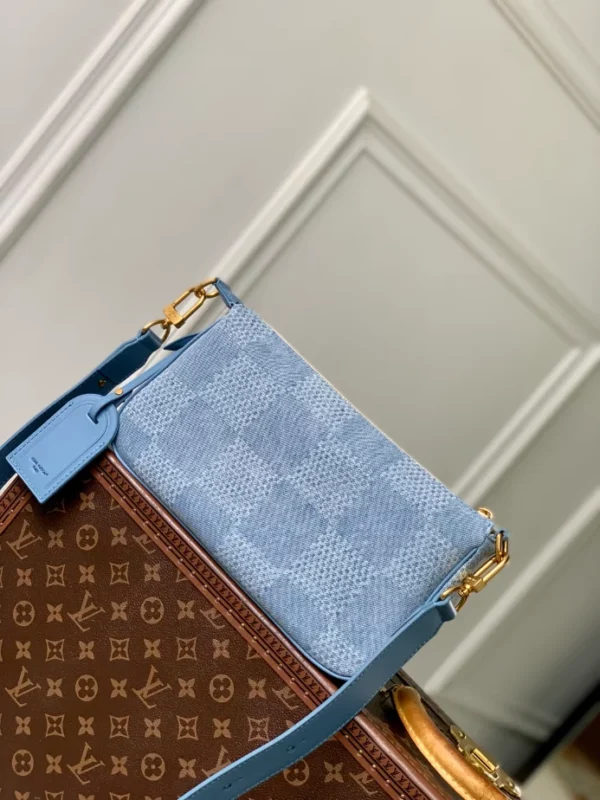 Louis Vuitton Pochette Accessoire XL Denim Blue - LMB04