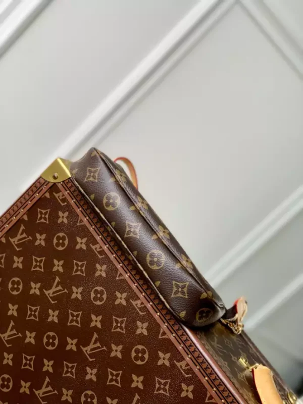 Louis Vuitton Pochette Accessoires - LH84