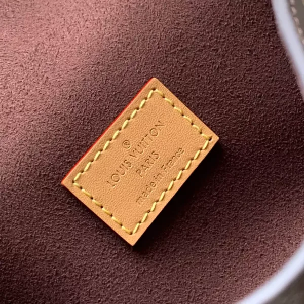 Louis Vuitton Pochette Camille - LH82