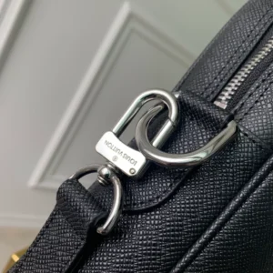 Louis Vuitton Porte-Documents Voyage PM - LTB03