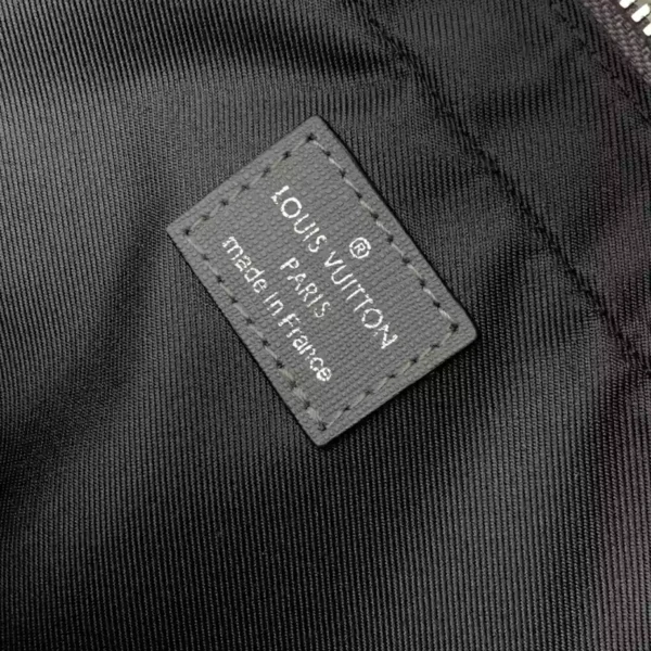Louis Vuitton Porte-Documents Voyage PM - LTB04