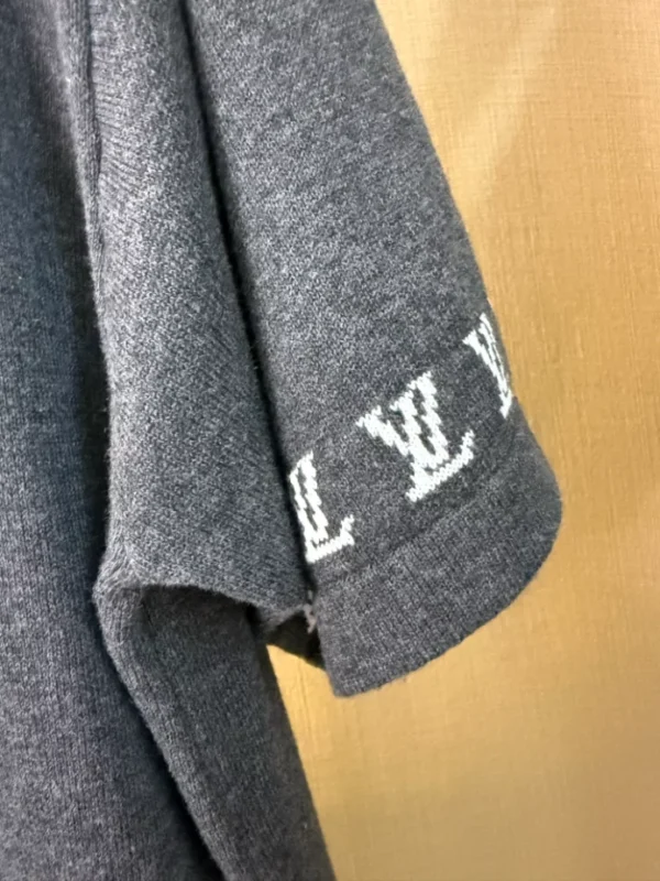 Louis Vuitton Signature Short-Sleeved Cotton Crewneck - LT125