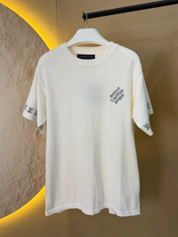Louis Vuitton Signature Short-Sleeved Cotton Crewneck - LT126