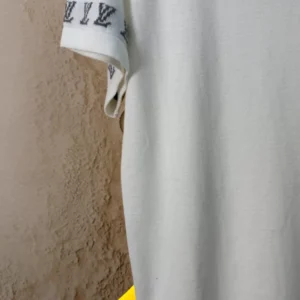 Louis Vuitton Signature Short-Sleeved Cotton Crewneck - LT126