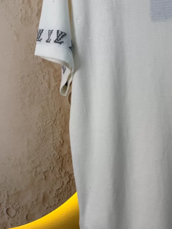 Louis Vuitton Signature Short-Sleeved Cotton Crewneck - LT126