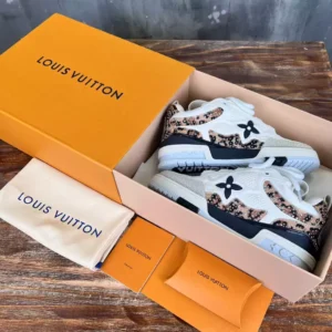 Louis Vuitton Skate Sneaker - LS295