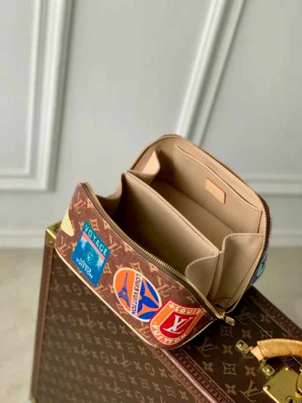 Louis Vuitton Toiletry Bag 2 compartments - LCP031