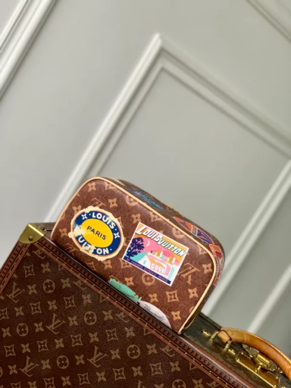 Louis Vuitton Toiletry Bag 2 compartments - LCP031