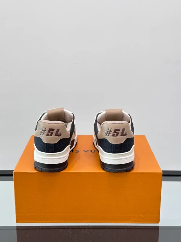 Louis Vuitton Trainer Outdoor Sneaker - LS302