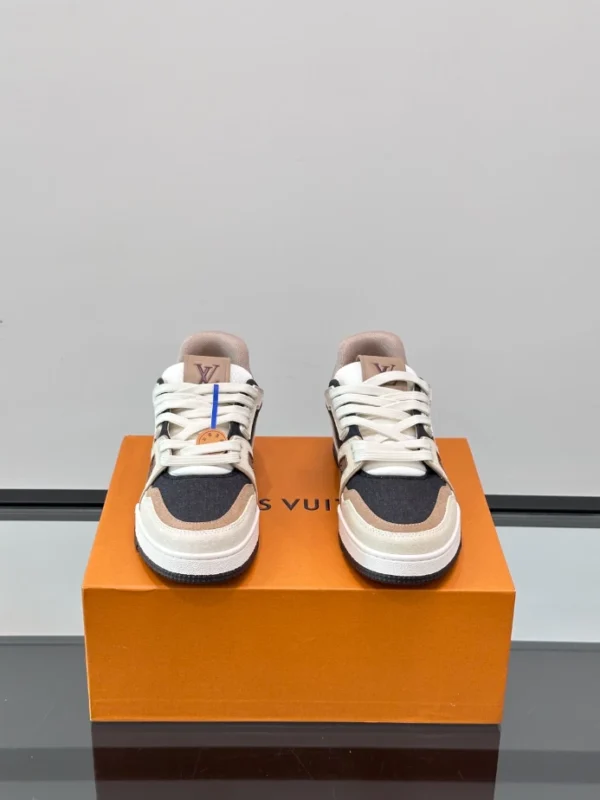 Louis Vuitton Trainer Outdoor Sneaker - LS302