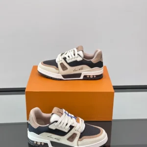Louis Vuitton Trainer Outdoor Sneaker - LS302
